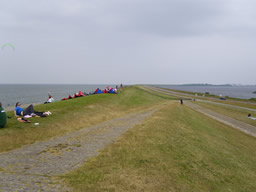 deich zwischen nordsee und lauwersmeer