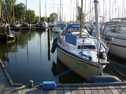 segelyacht im hafen