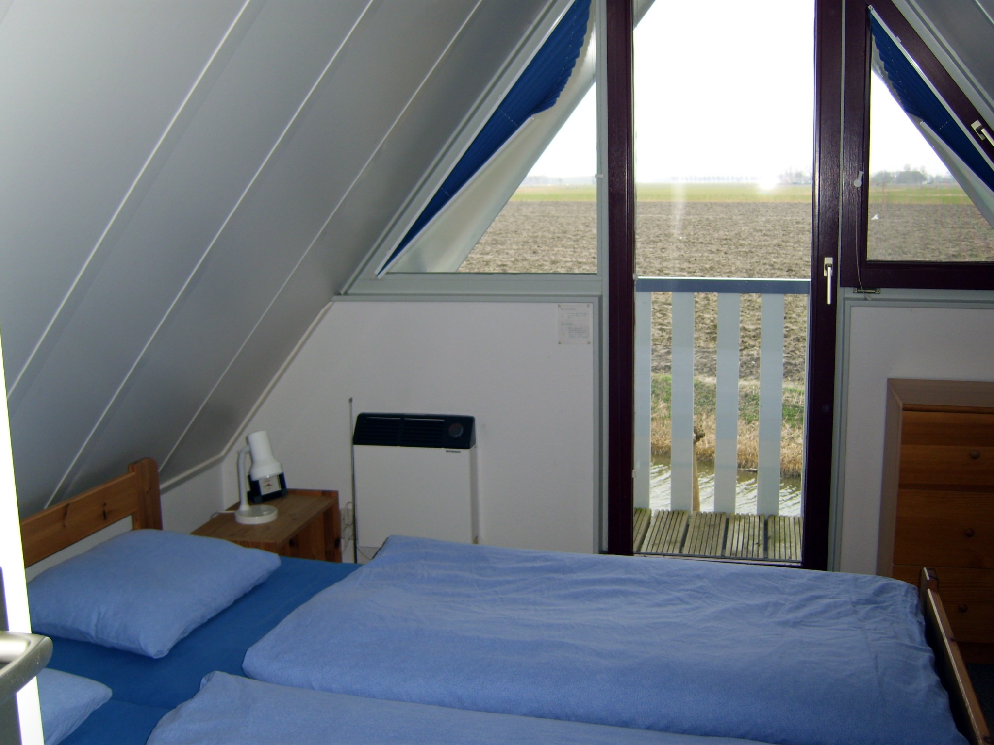 Schlafzimmer mit Doppelbett